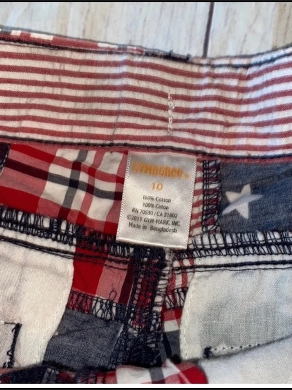 💐 10 for $50 Gymboree Red & Navy Patchwork Star Plaid Shorts